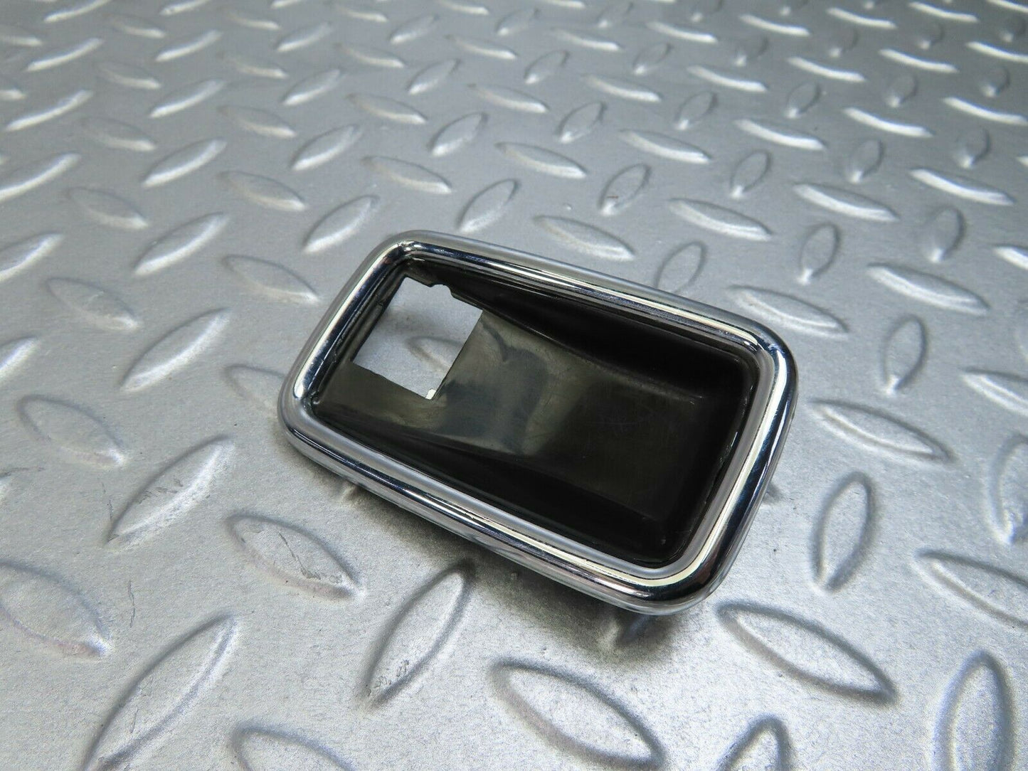 7903 Mercedes-Benz W115 220D Chrome Door Handle Surround Right 1087660611
