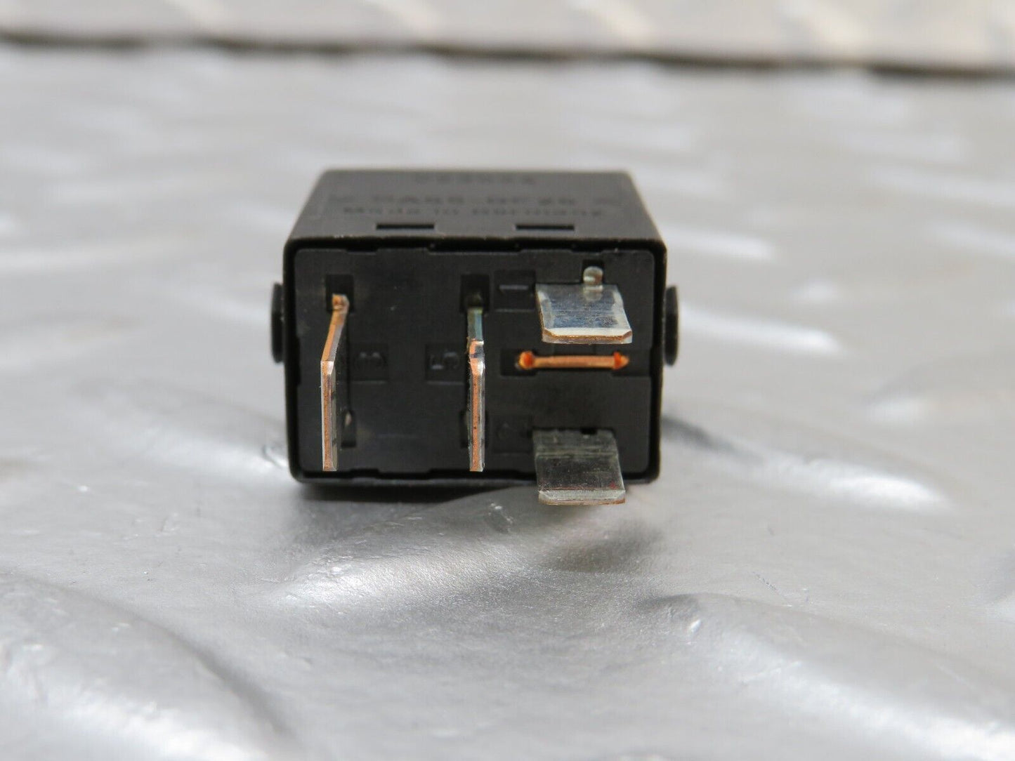34873 Mercedes-Benz W210 320E Indicator Relay 0025421119