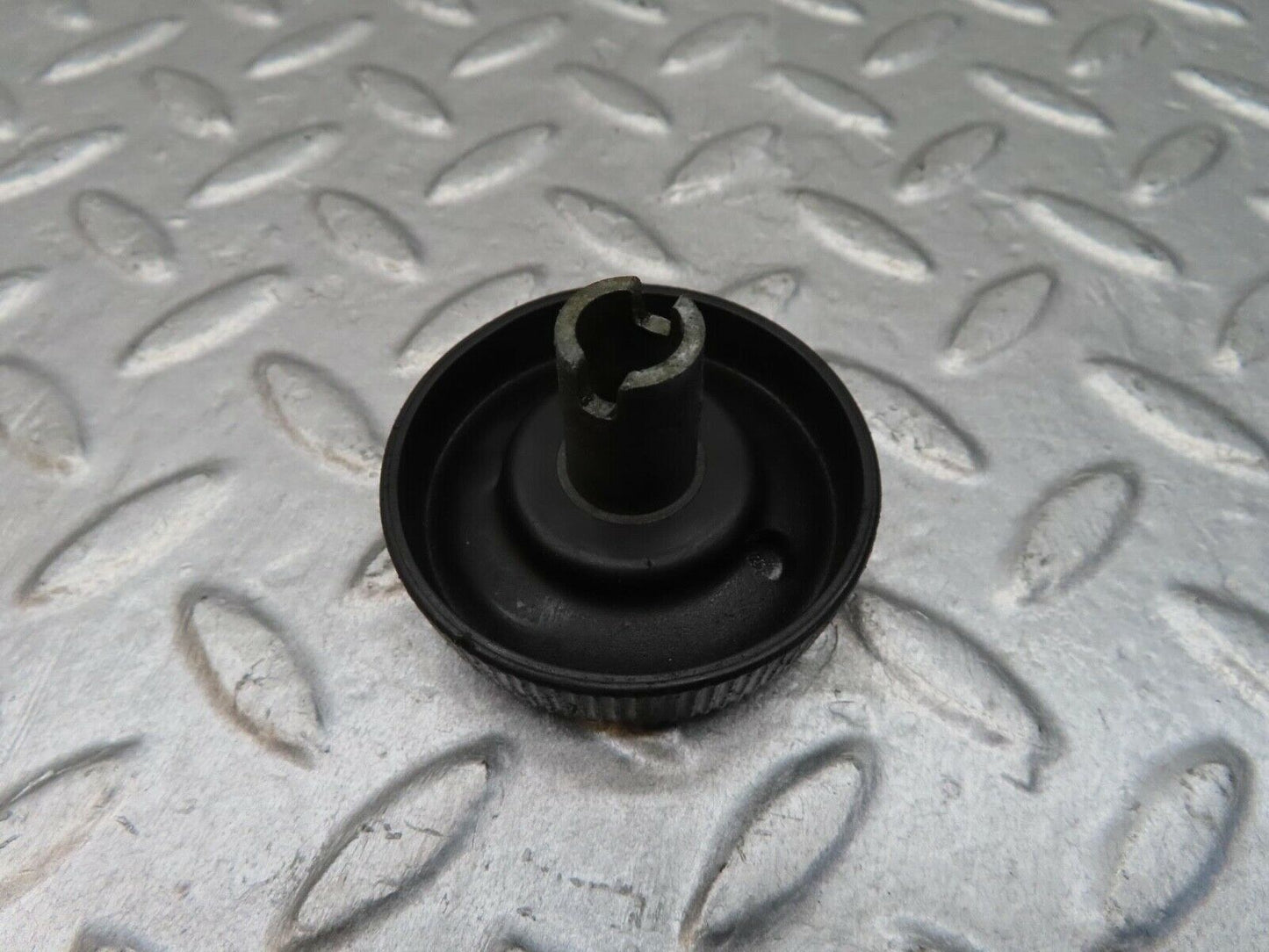 12906 Mercedes-Benz W111 220SE Vent Window Regulator Knob