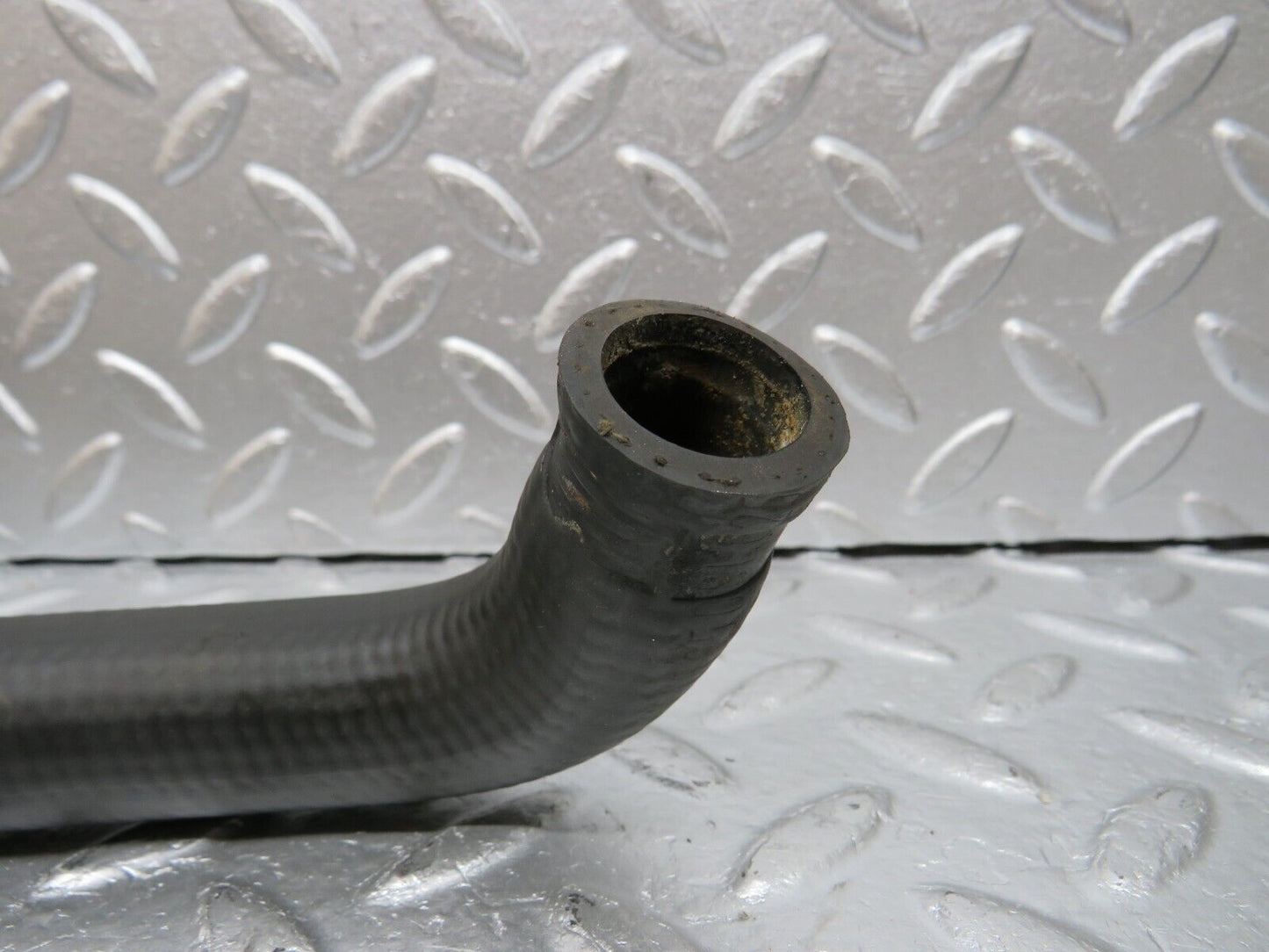 31059 Mercedes-Benz W123 200D Heater Hose 1238321094