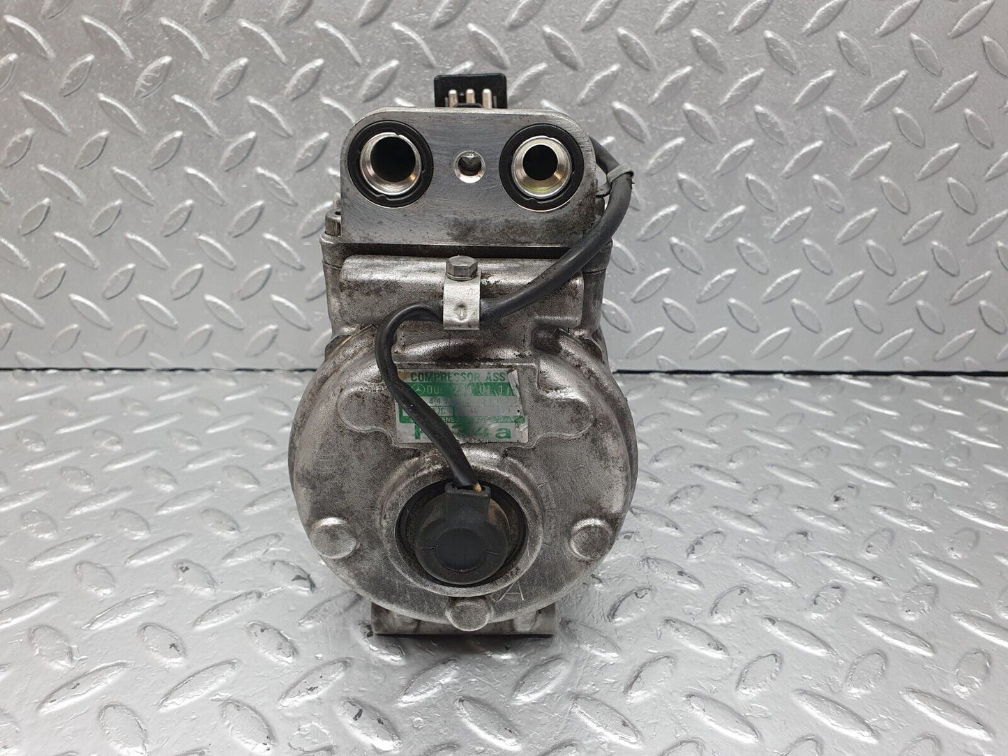 42504 Mercedes-Benz R129 320SL Coupe Air Conditioning Compressor 0002340111 0002300511