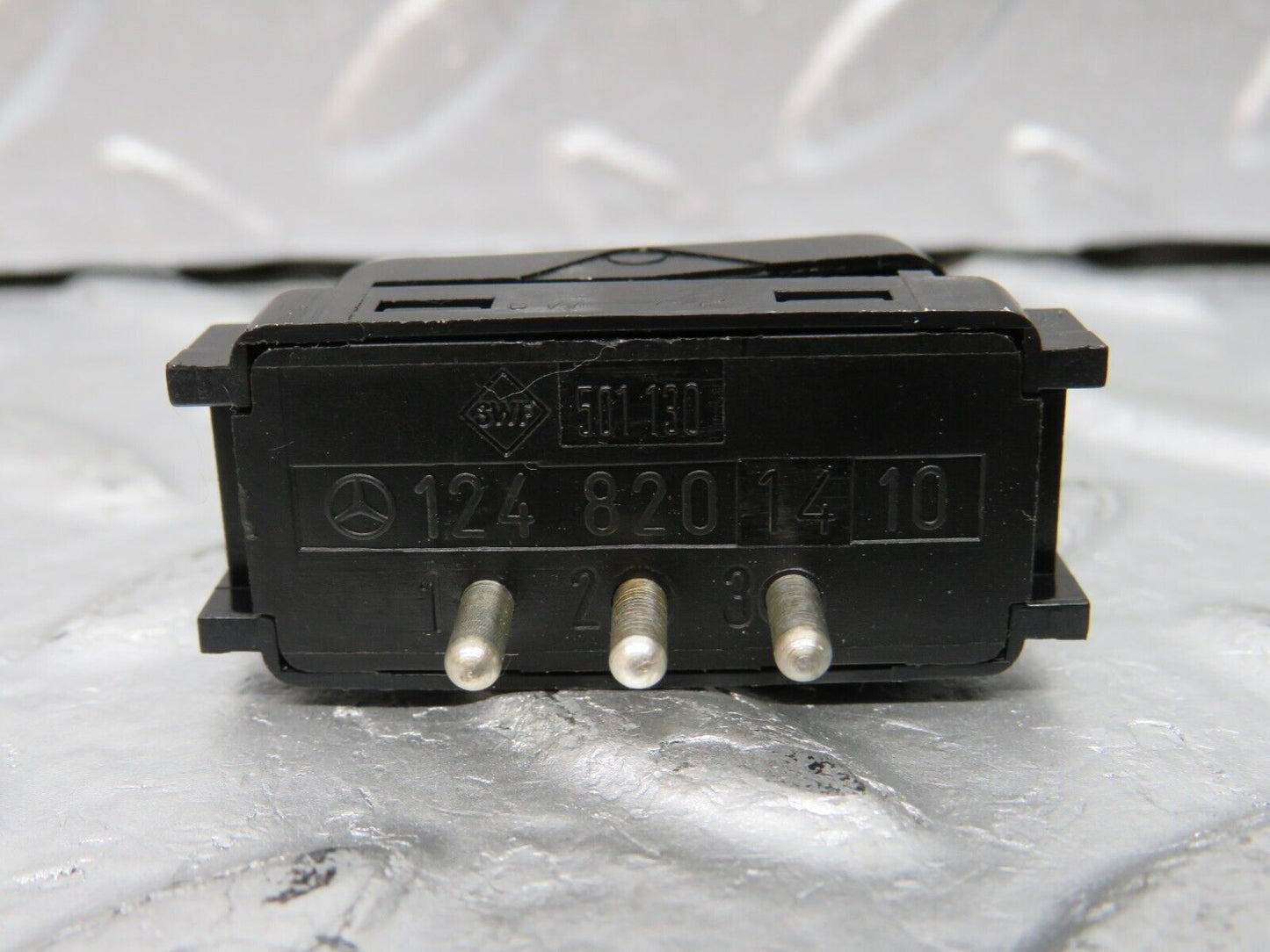 29527 Mercedes-Benz W124 230E Rear Interior Light Switch 1248201410