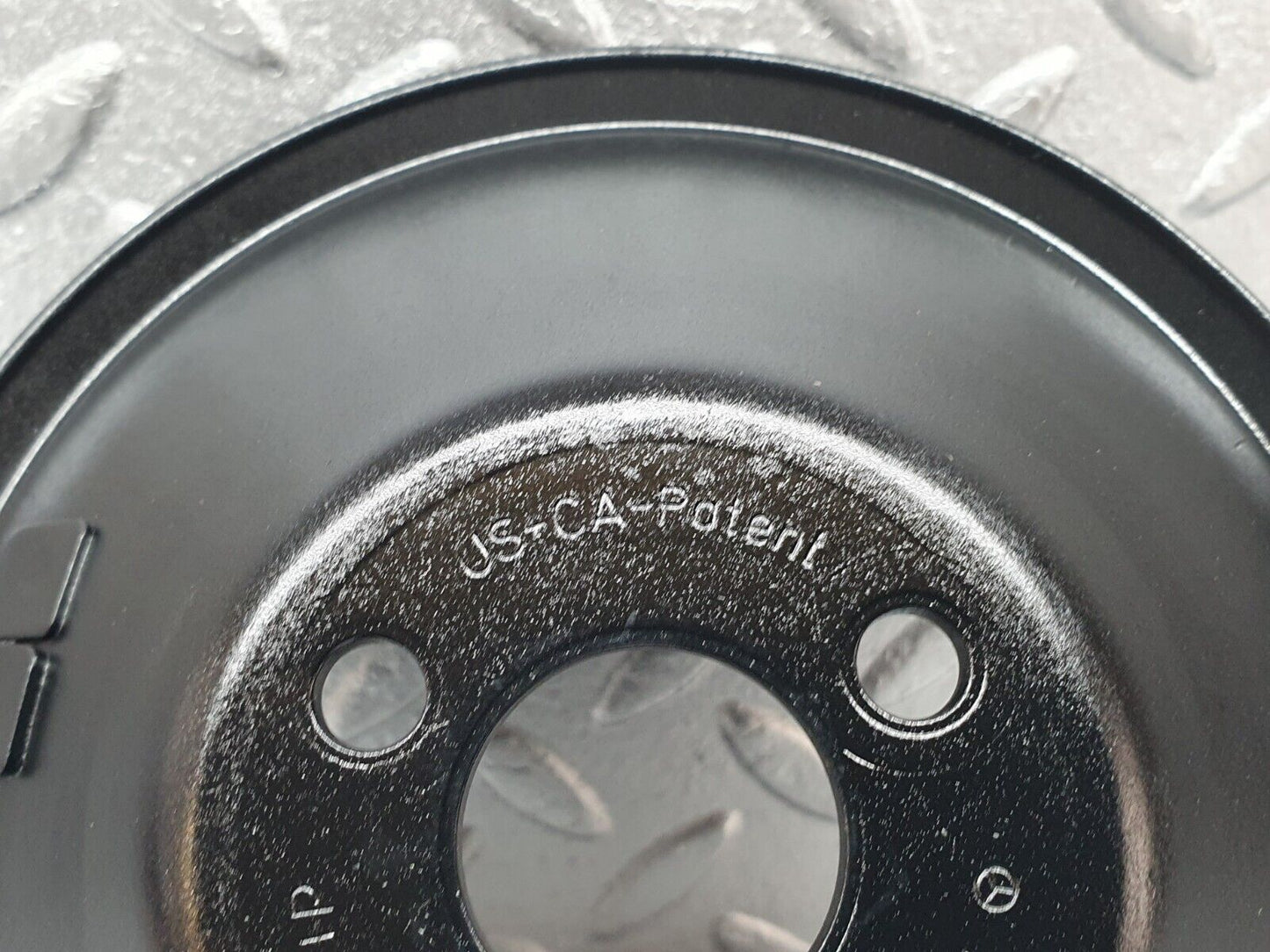 42822 Mercedes-Benz W201 190 2.0L Power Steering Pump Pulley 2014600479