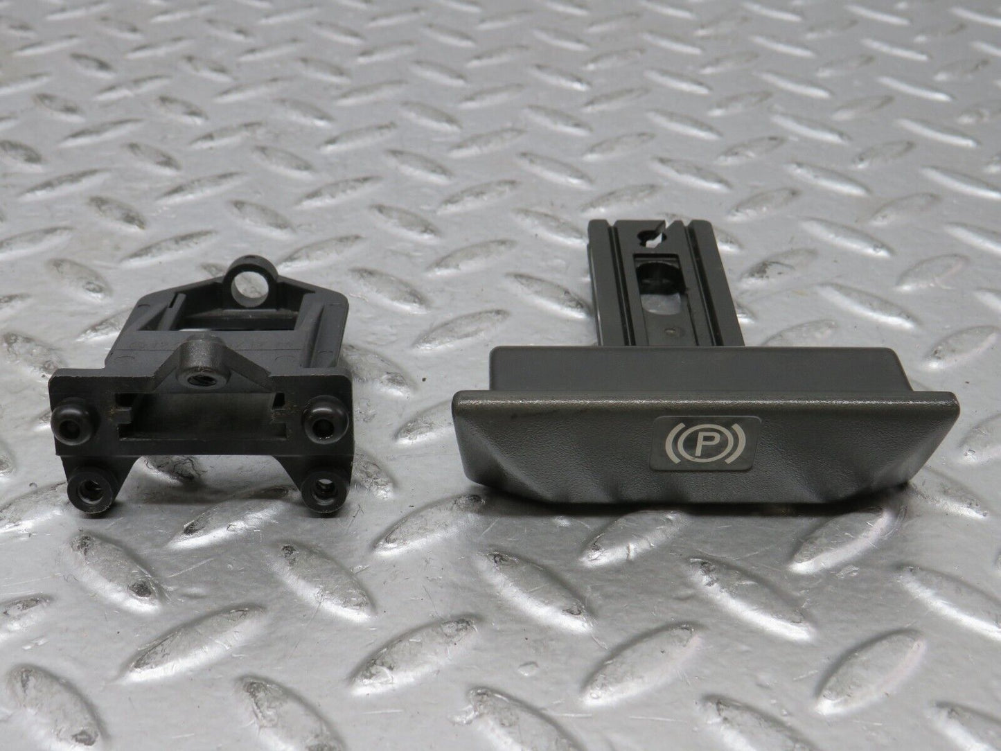 27575 Mercedes-Benz S124 300TE Wagon Parking Brake Release Handle 1244270320