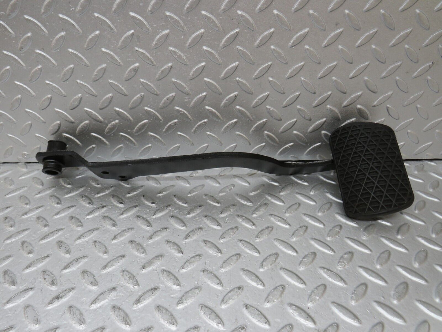 35497 Mercedes-Benz R107 280SL Brake Pedal With Rubber 1232910082