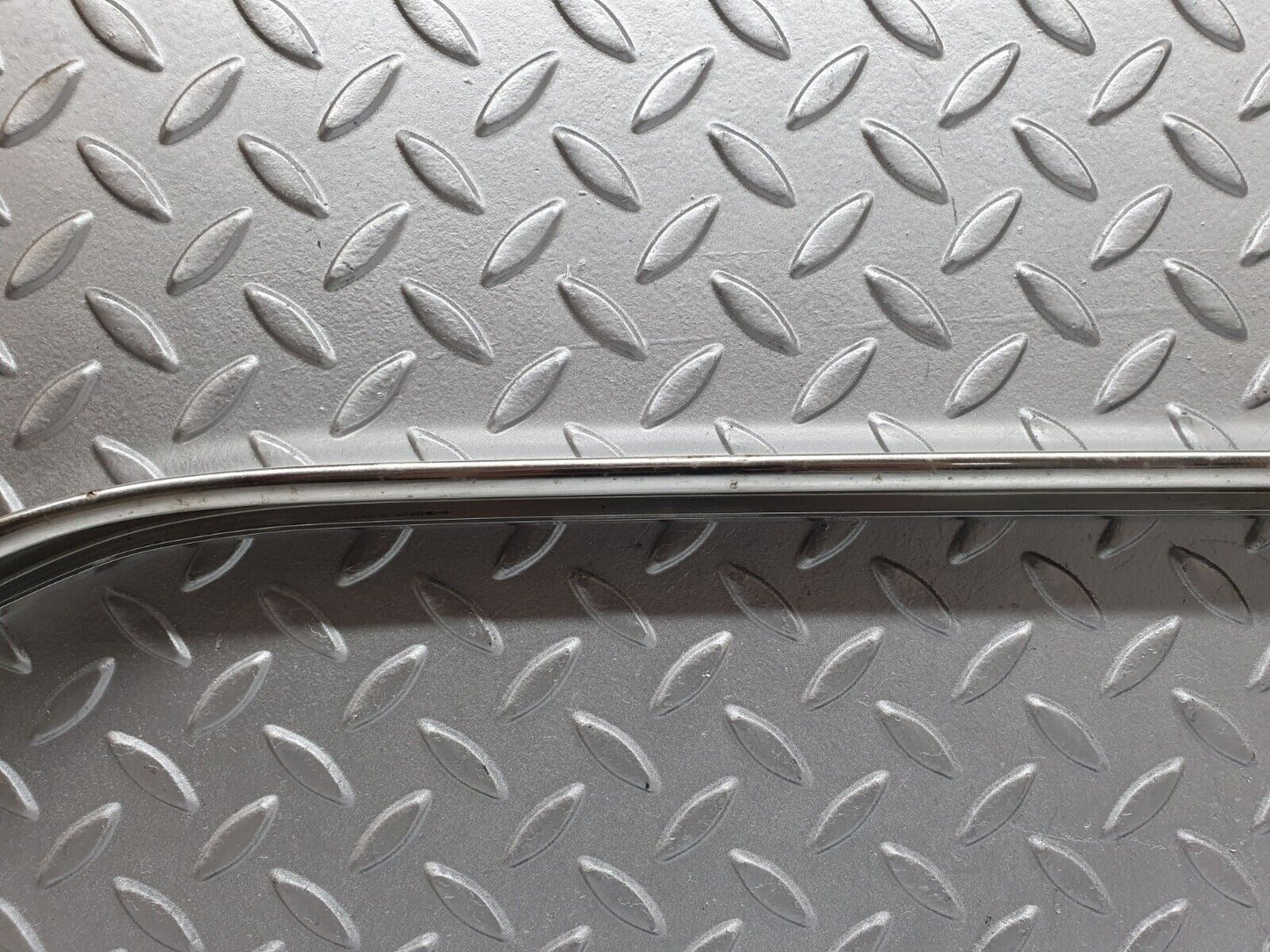 44201 Mercedes-Benz C123 230CE Coupe Chrome Roof Trim Cladding Left Side