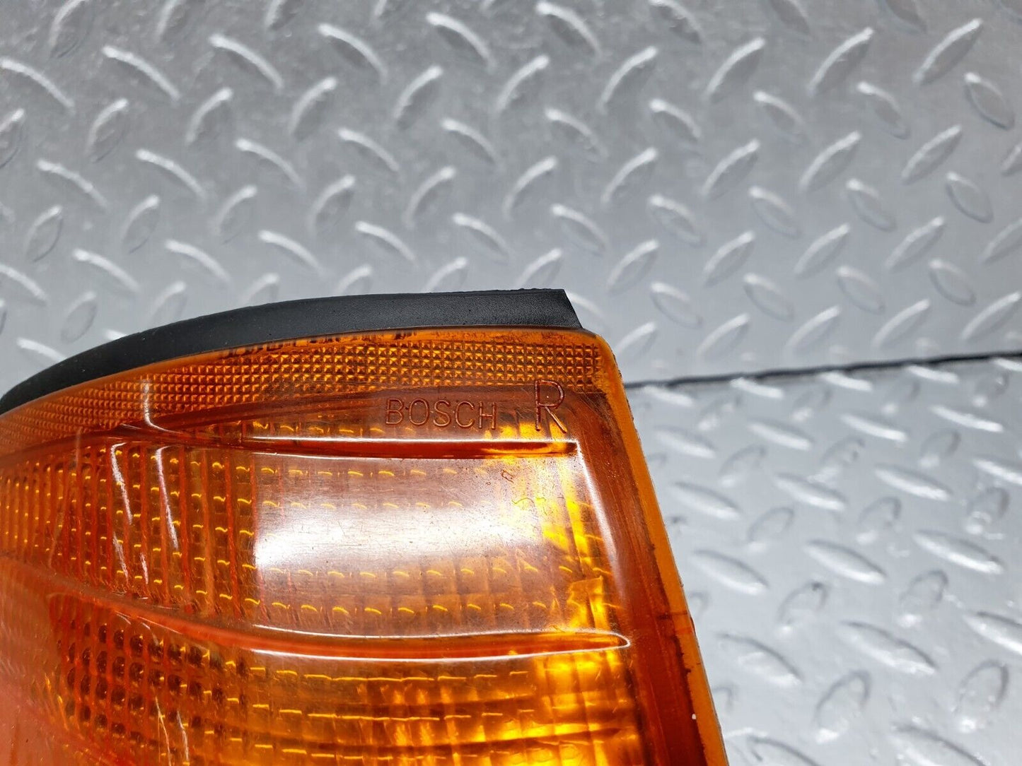 41436 Mercedes-Benz W124 200E Indicator Light Bosch Front Right 42700R6
