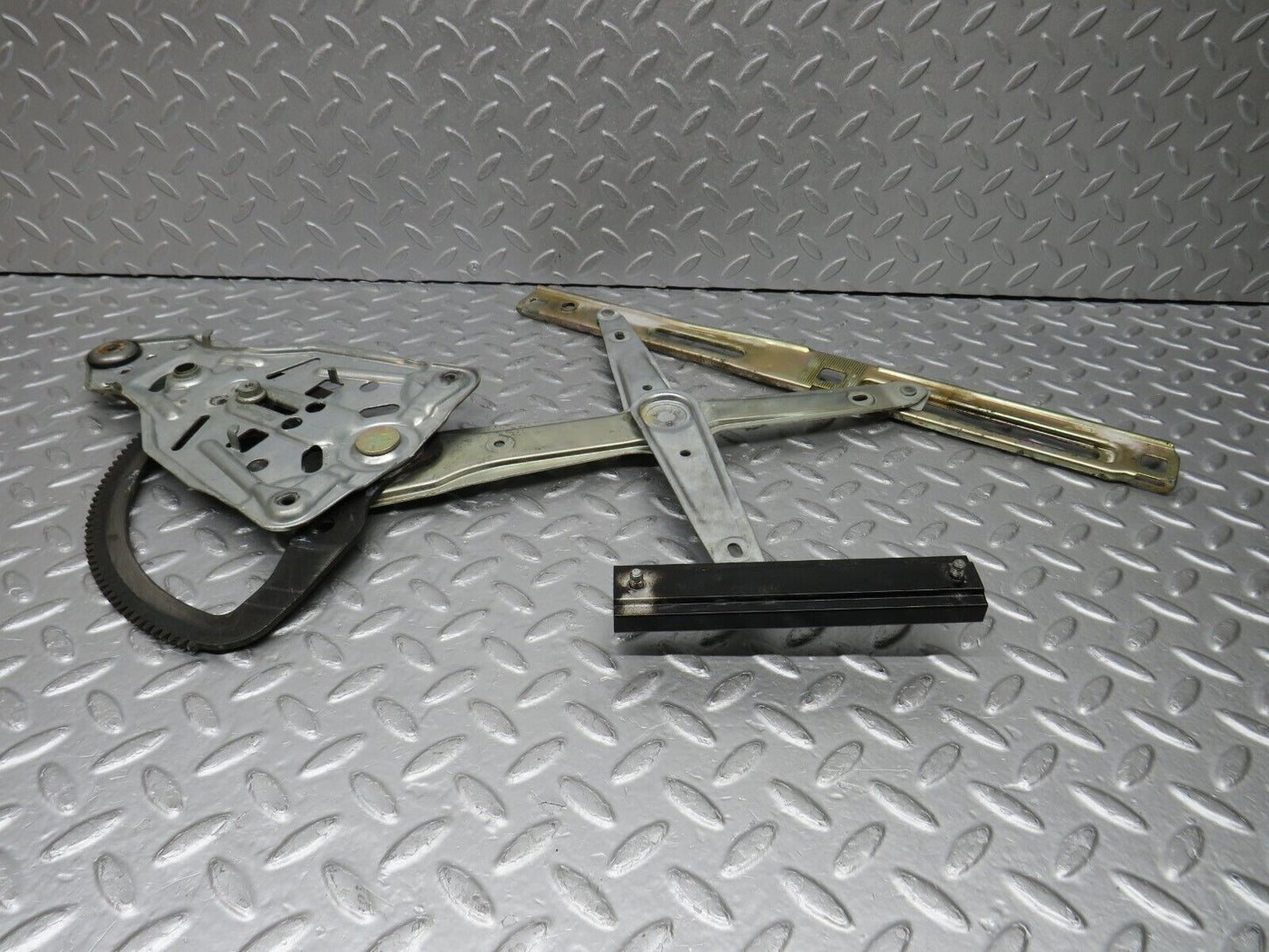 38603 Mercedes-Benz R129 280SL Coupe Right Power Window Regulator