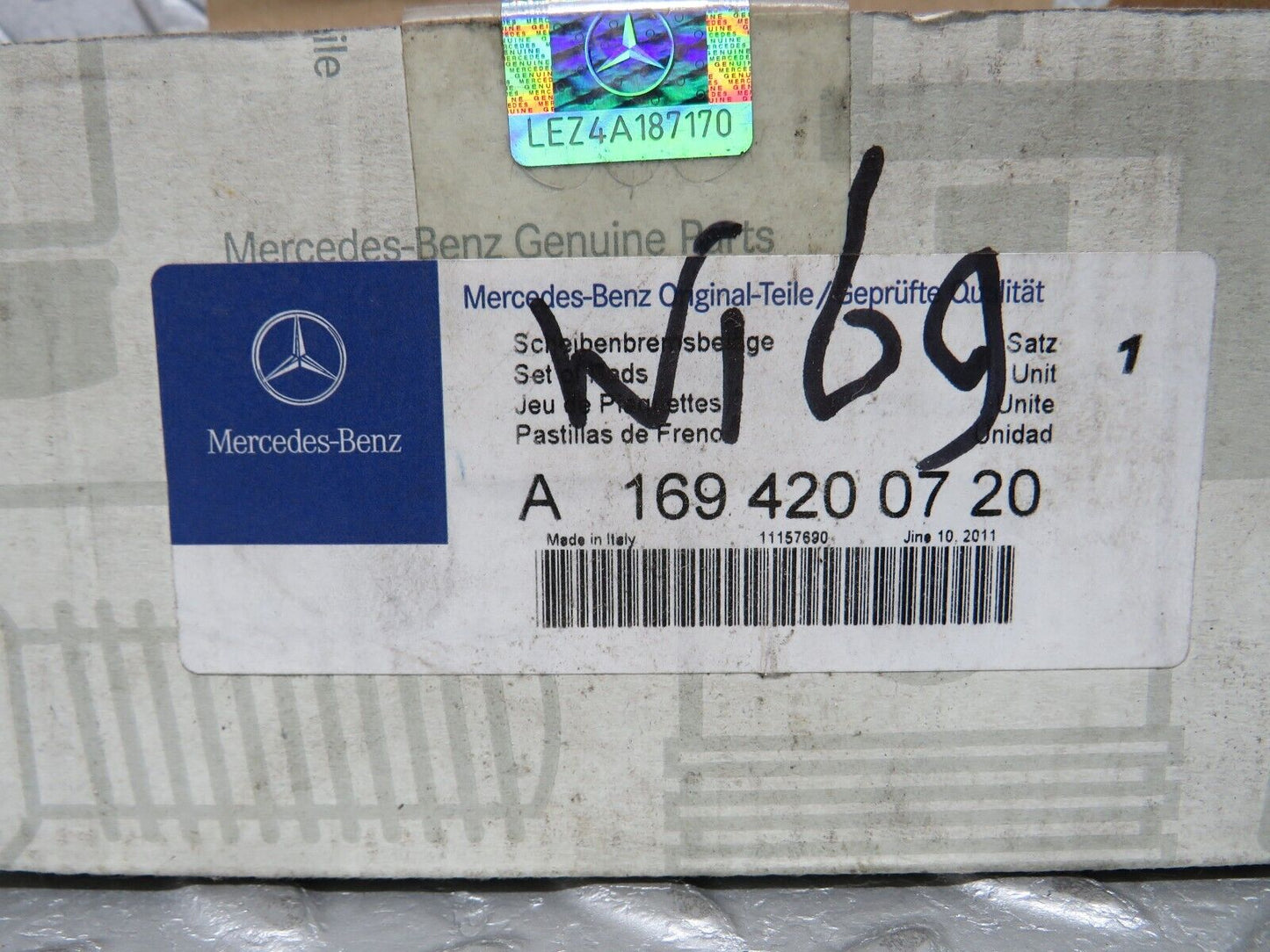 38207 Mercedes-Benz W169 Genuine Front Brake Pads New 1694200720