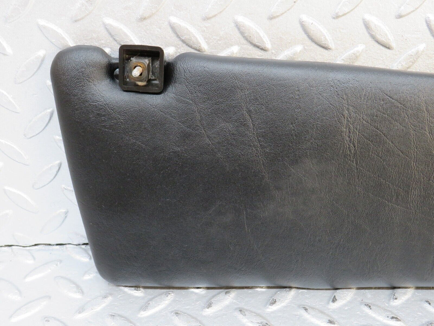 40565 Mercedes-Benz W123 300D Sun Visor Left Black