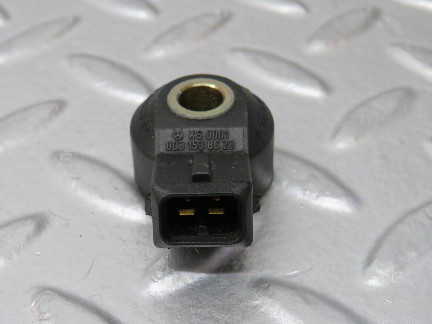 34963 Mercedes-Benz W210 320E Knock Sensor 2x 0031538628