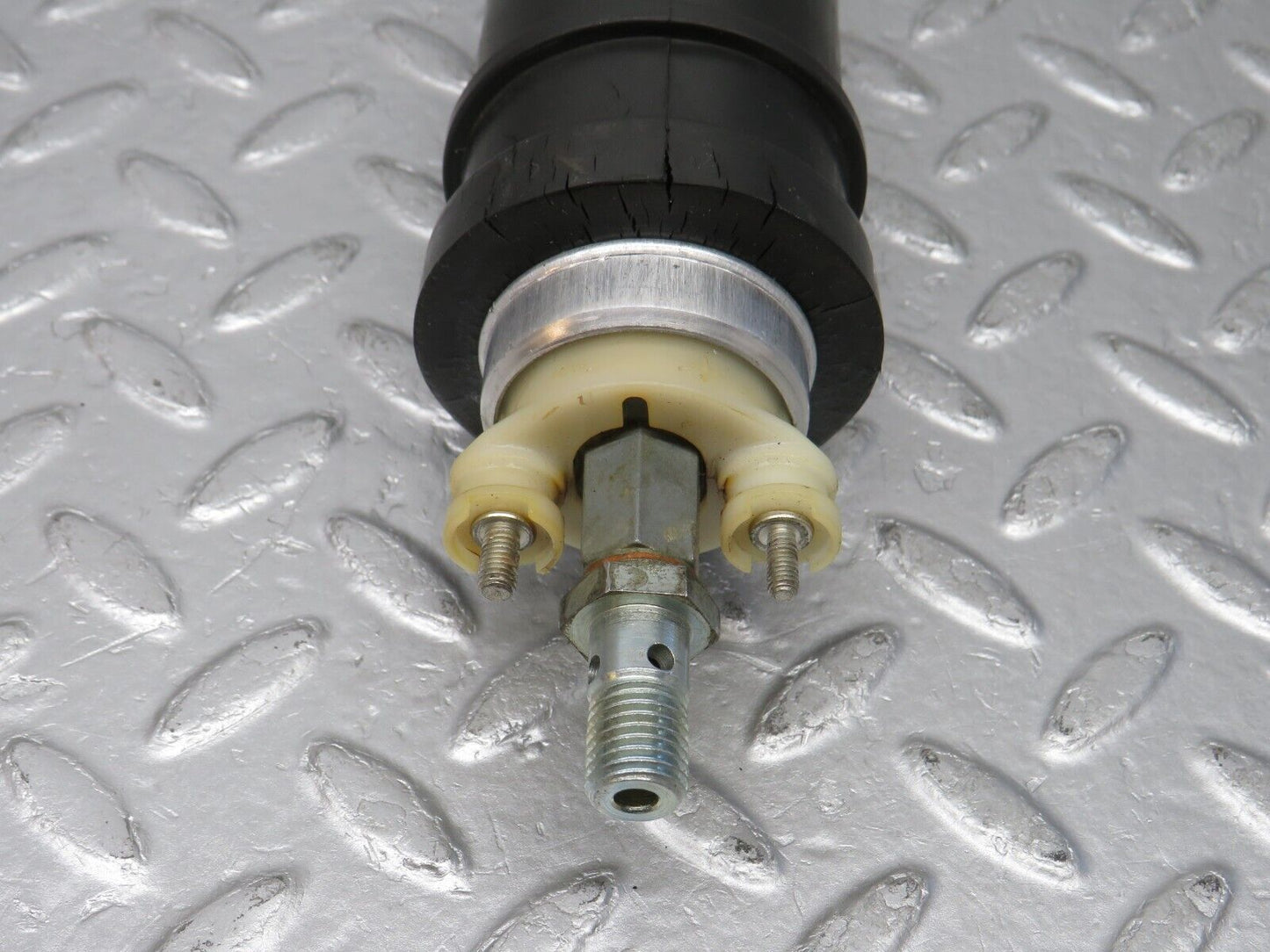 38843 Mercedes-Benz W201 190E 2.6L Fuel Pump