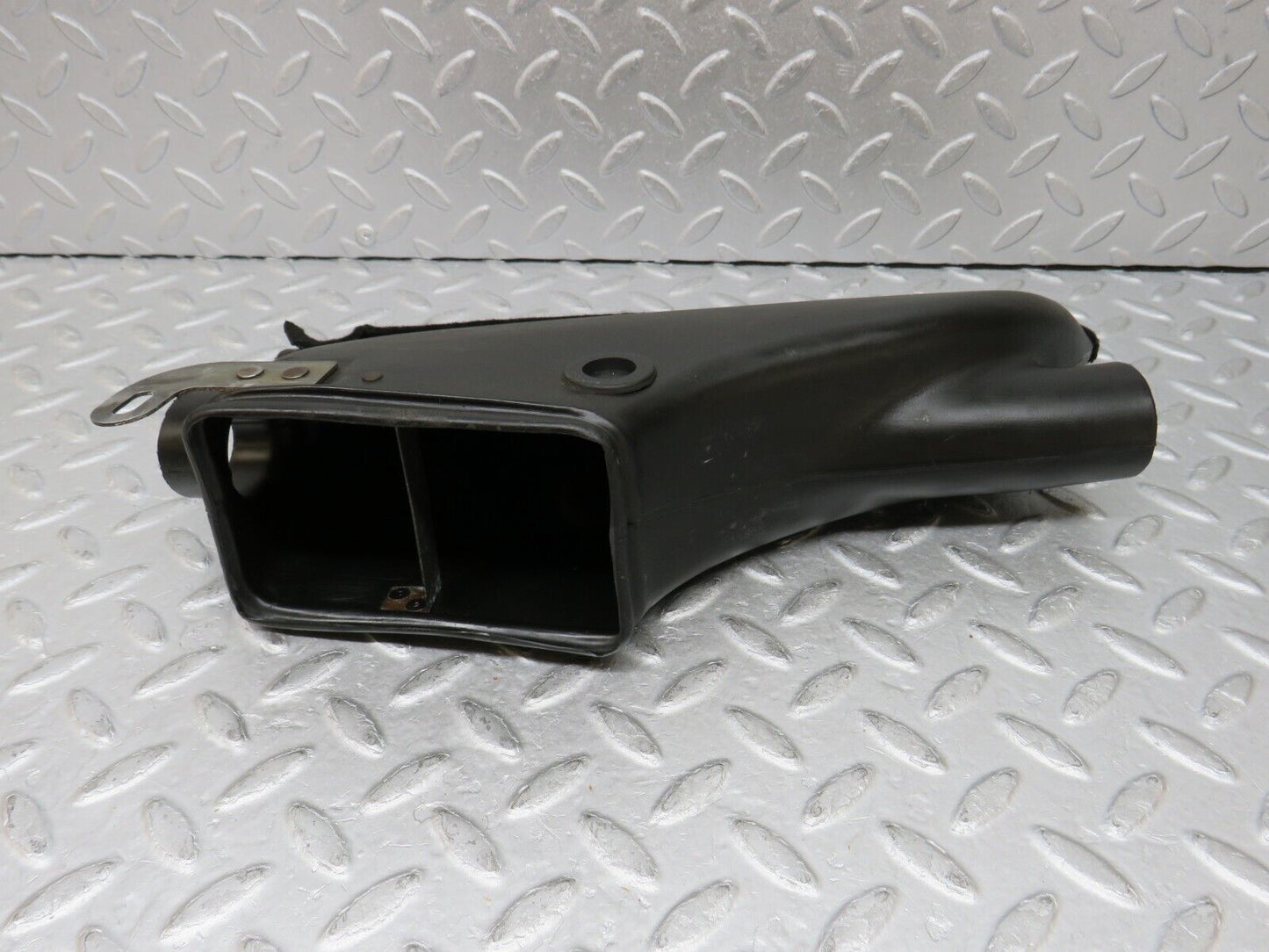 35820 Mercedes-Benz W108 Dashboard Air Vent Duct Left