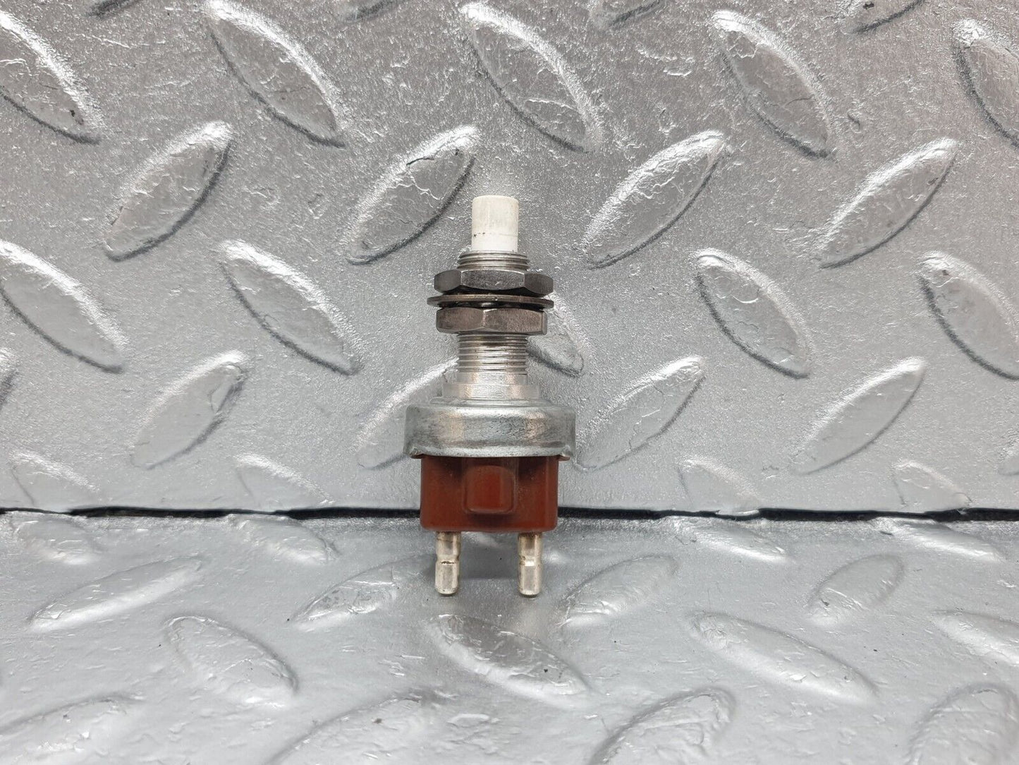 43544 Mercedes-Benz C126 380SEC Coupe Brake Light Switch 190130
