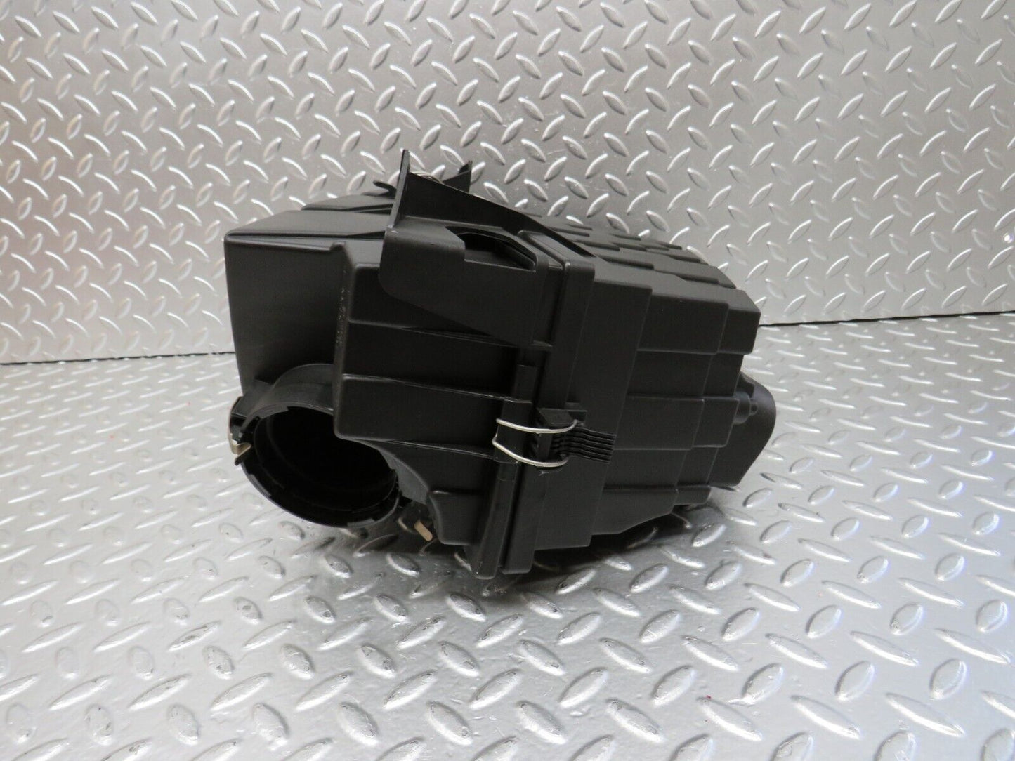 24723 Mercedes-Benz W140 S320 Air Filter Box Housing 1040900401