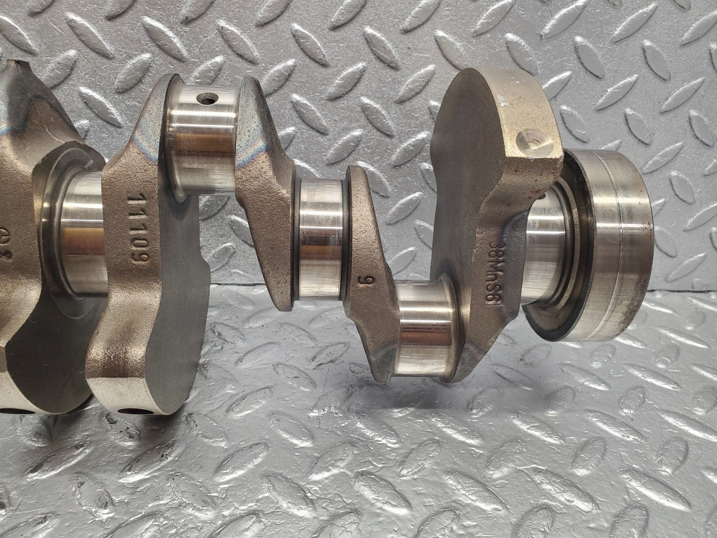 W124 Wagon crankshaft used OEM