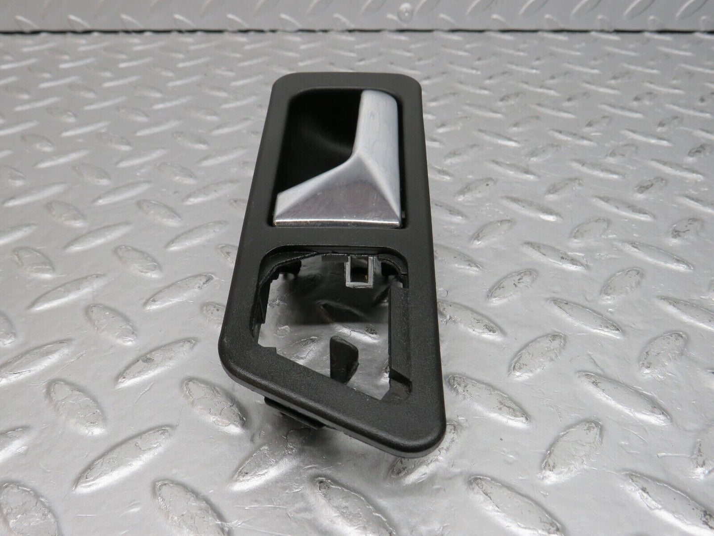 38725 Mercedes-Benz W201 190E 2.6L Rear Left Interior Door Handle 2017660164