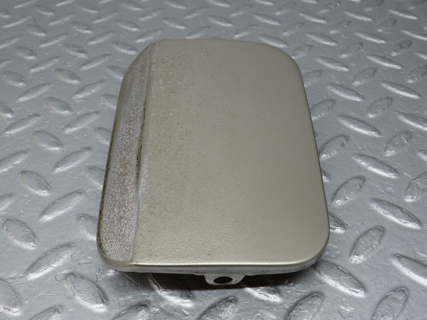 36548 Mercedes-Benz W201 190E 2.0L Fuel Tank Flap Cap 2015842839