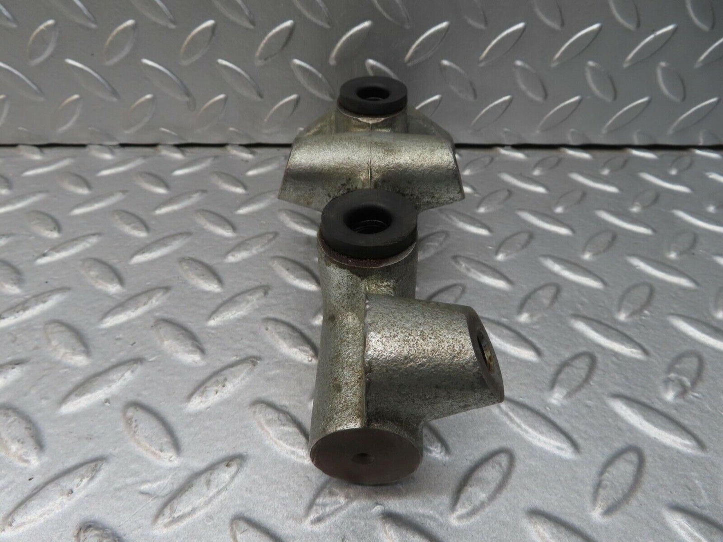 14282 Mercedes-Benz W116 350SE Brake Master Cylinder