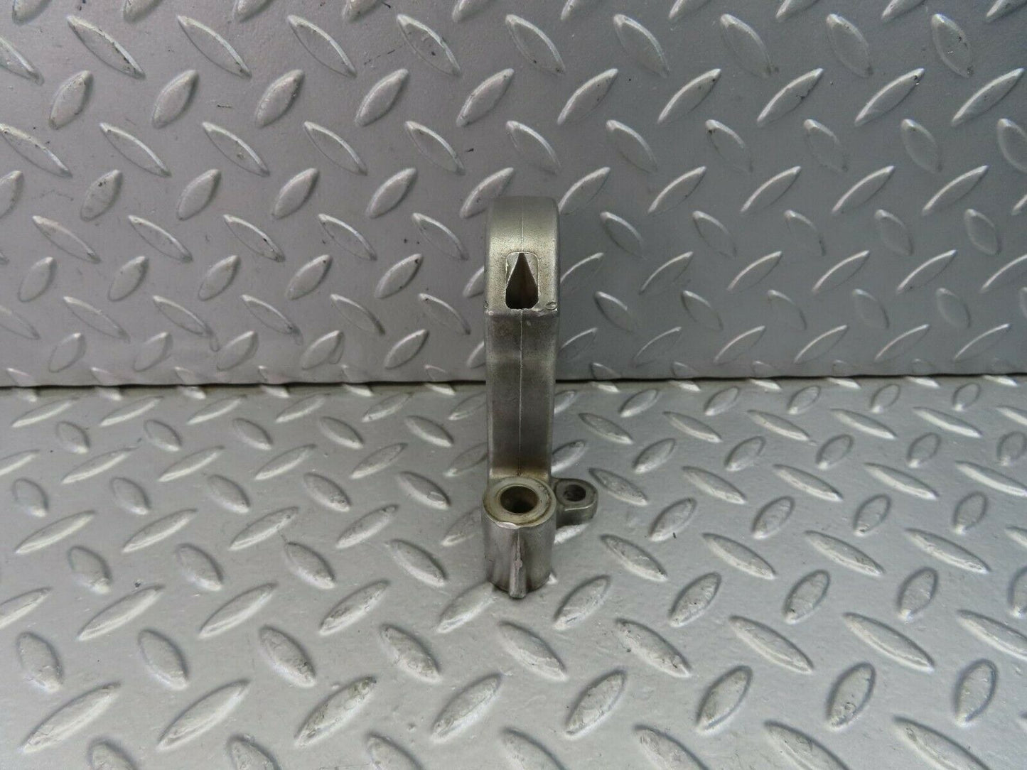 8989 Mercedes-Benz W110 Camshaft Tower Bearing 1800514016 48 mm