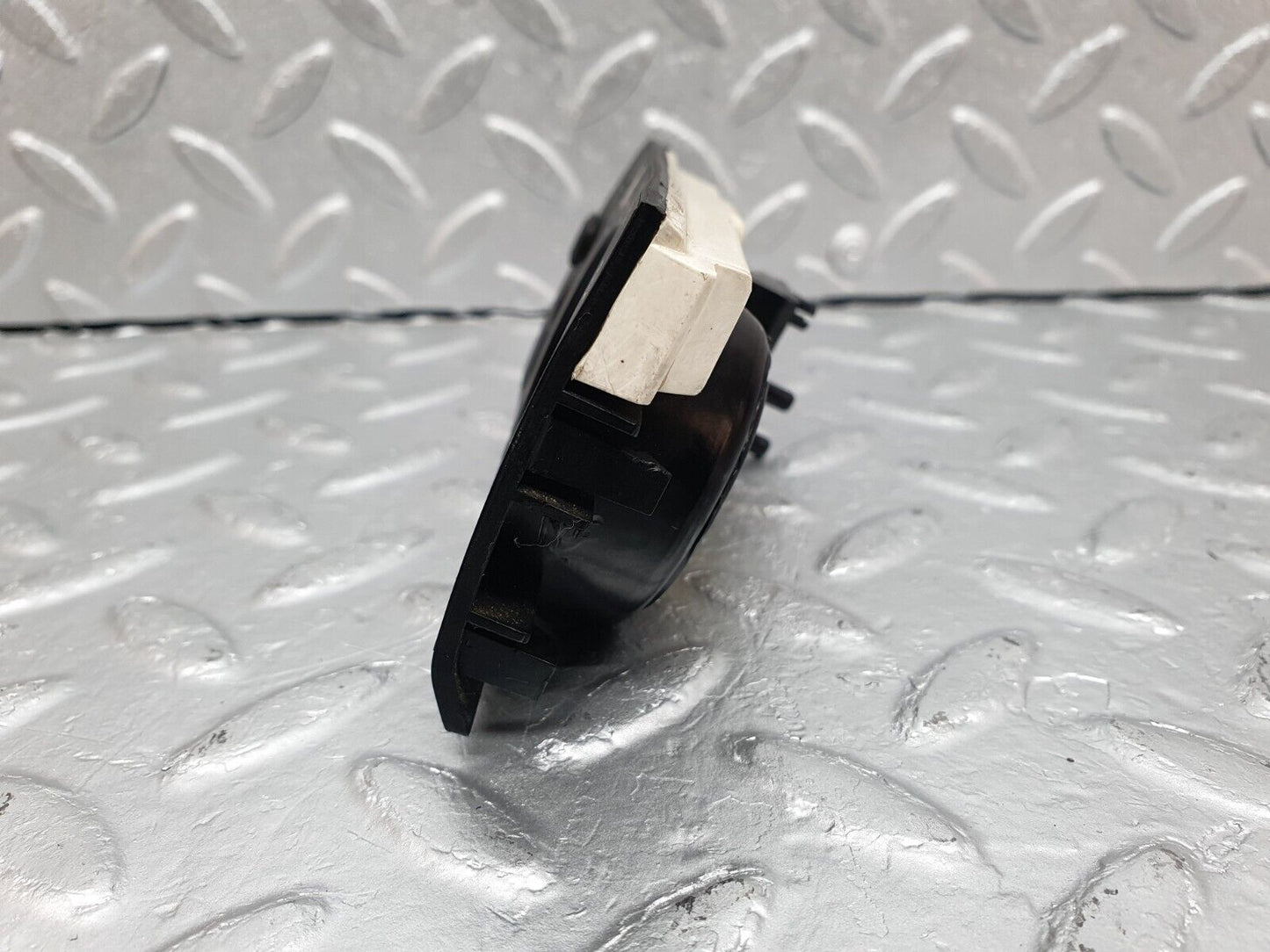 40922 Mercedes-Benz W126 300SE Headlight Switch Surround & Switch 1268000073