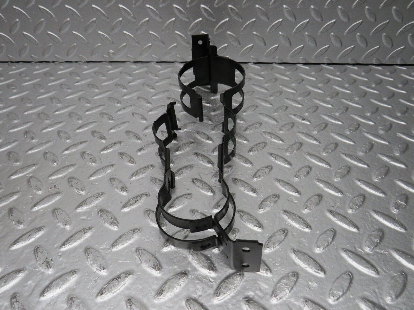 30862 Mercedes-Benz W201 190E 2.0L Fuel Pump Fuel Filter Bracket Holder