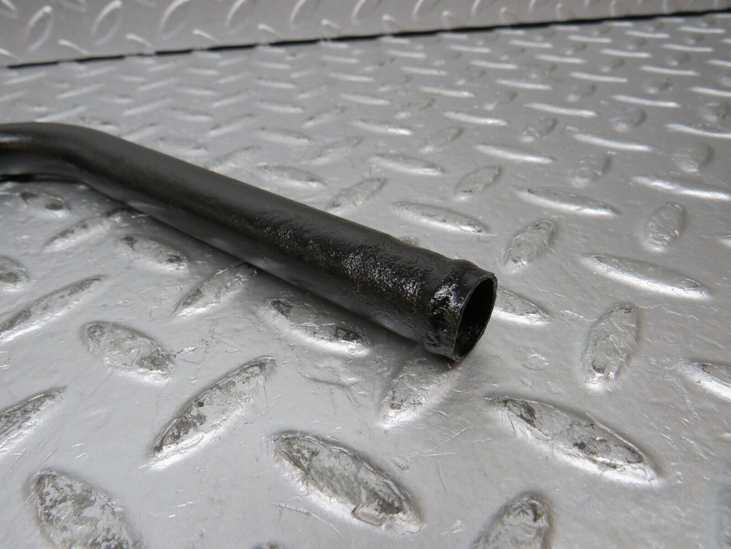 32097 Mercedes-Benz W123 230E Cooling Hose Pipe