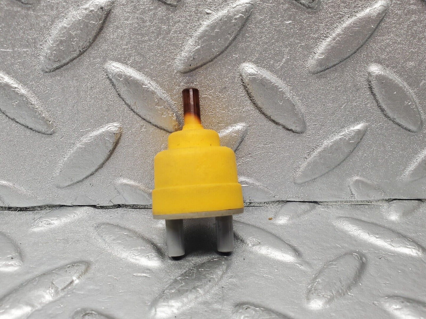 46672 Mercedes-Benz C123 280CE Coupe Vacuum Check Valve 1238000278