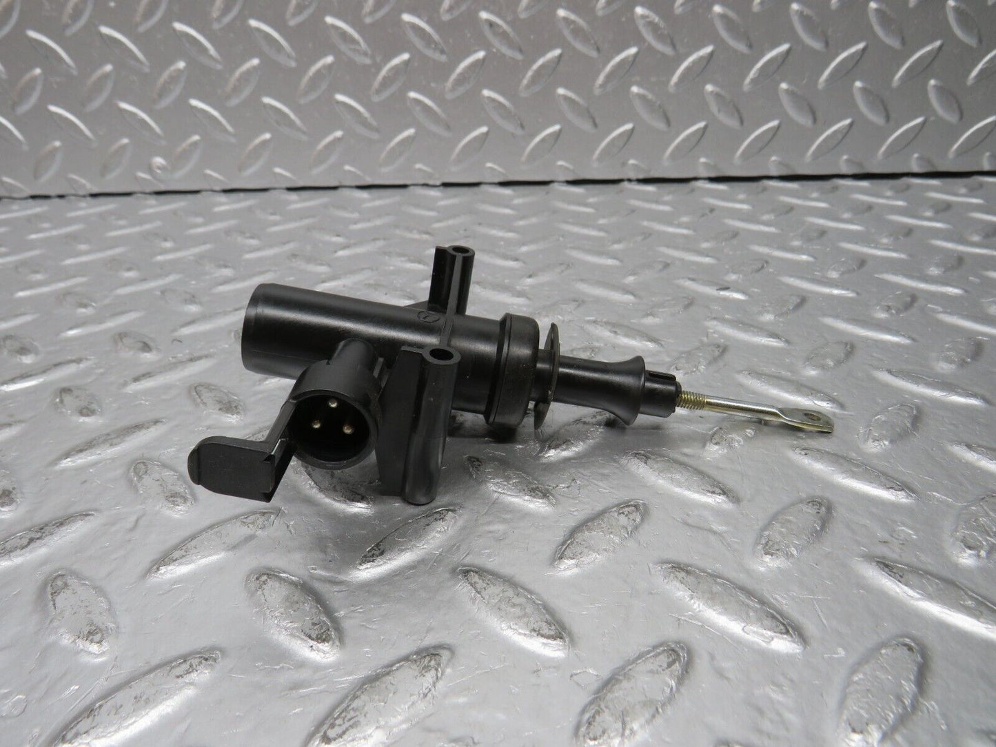 30875 Mercedes-Benz W201 190E Door Lock Vacuum Actuator Front Right