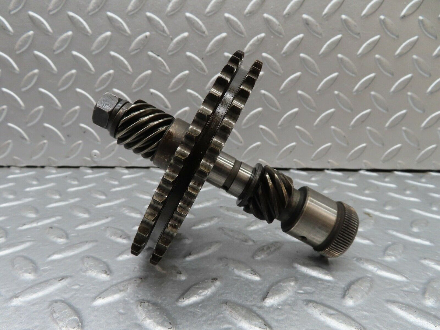 18393 Mercedes-Benz W111 220SE Coupe Intermediate Gear 1270520202