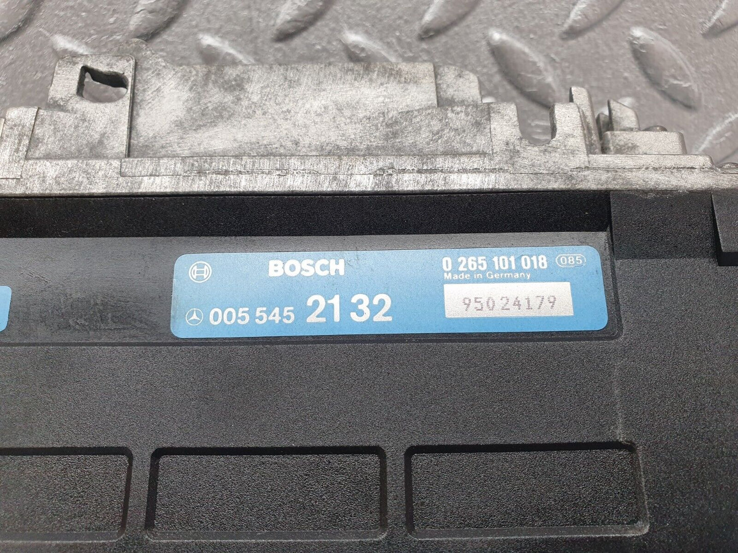 42858 Mercedes-Benz W201 190 2.0L ABS Control Unit Bosch 0055452132 0265101018