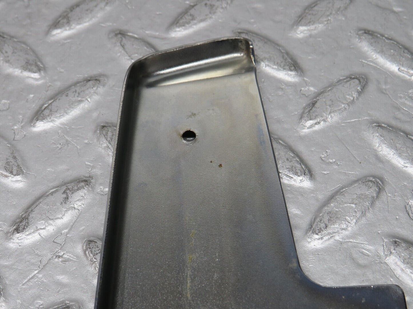 37761 Mercedes-Benz A124 320E Cabriolet Left Door Chrome Cover