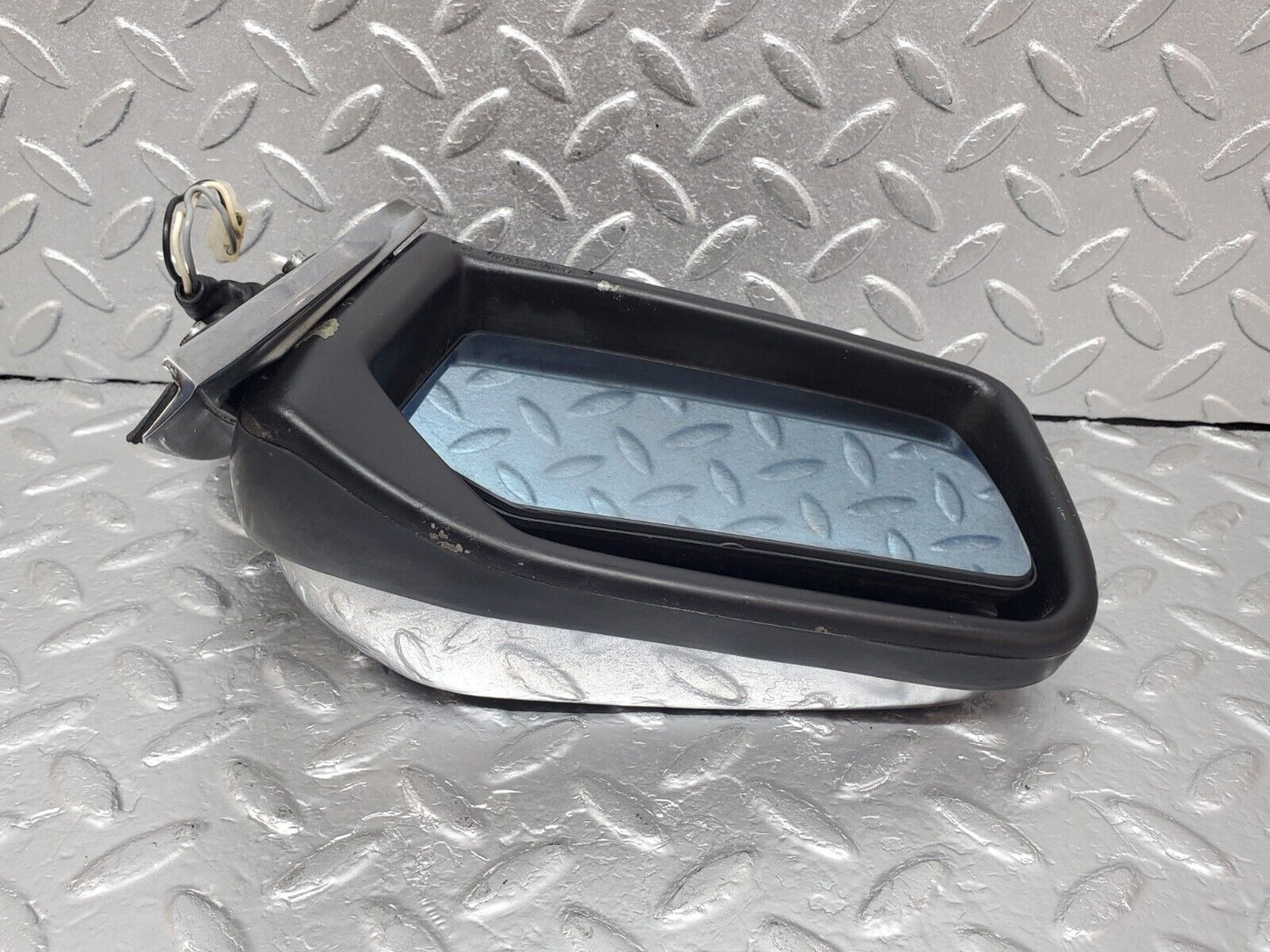 44527 Mercedes-Benz W123 280E Electric Wing Mirror Left 1238111141 1238110541 1238110361