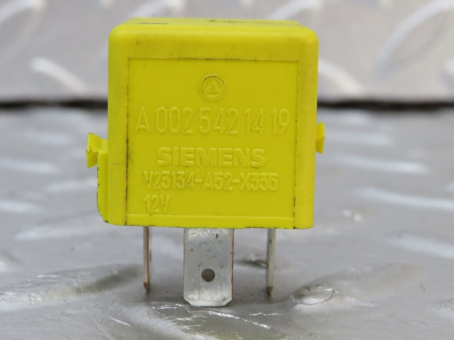 34866 Mercedes-Benz W210 320E Multi Purpose Relay 0025421419