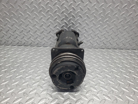 W126 Coupe air conditioning compressor used OEM