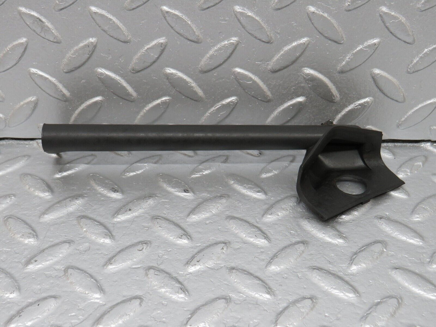 40670 Mercedes-Benz W123 300D Wiper Mechanism Tray Water Drain
