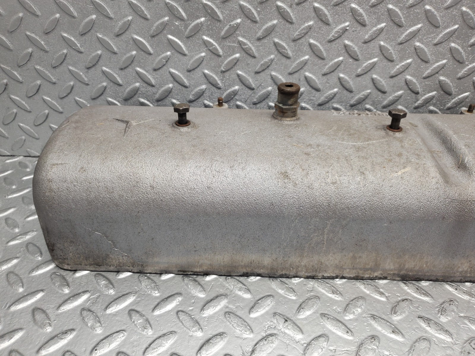 W112 cylinder head cover used OEM
