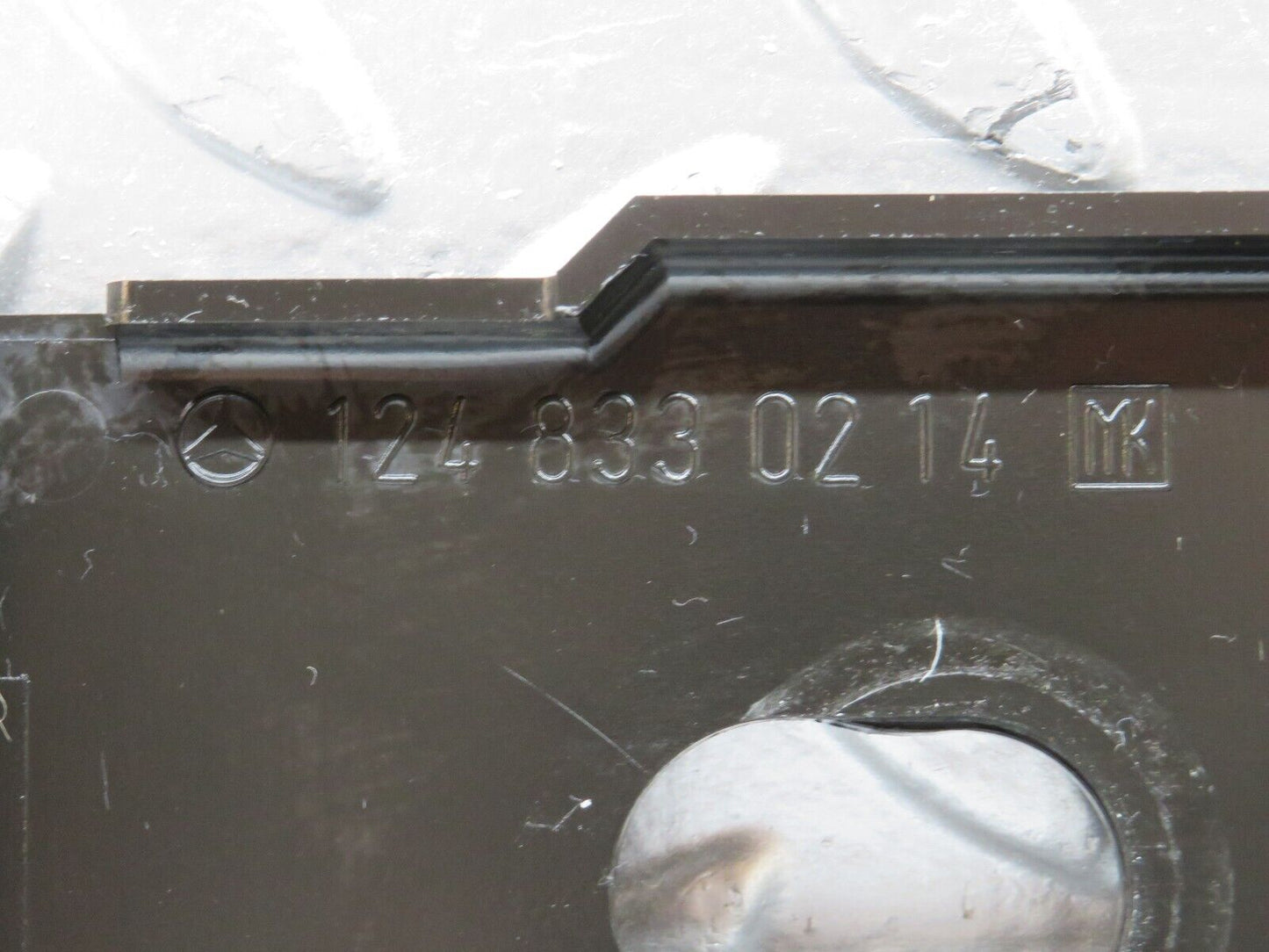 26572 Mercedes-Benz C124 220CE Coupe Heating Regulator Holder 1248330214