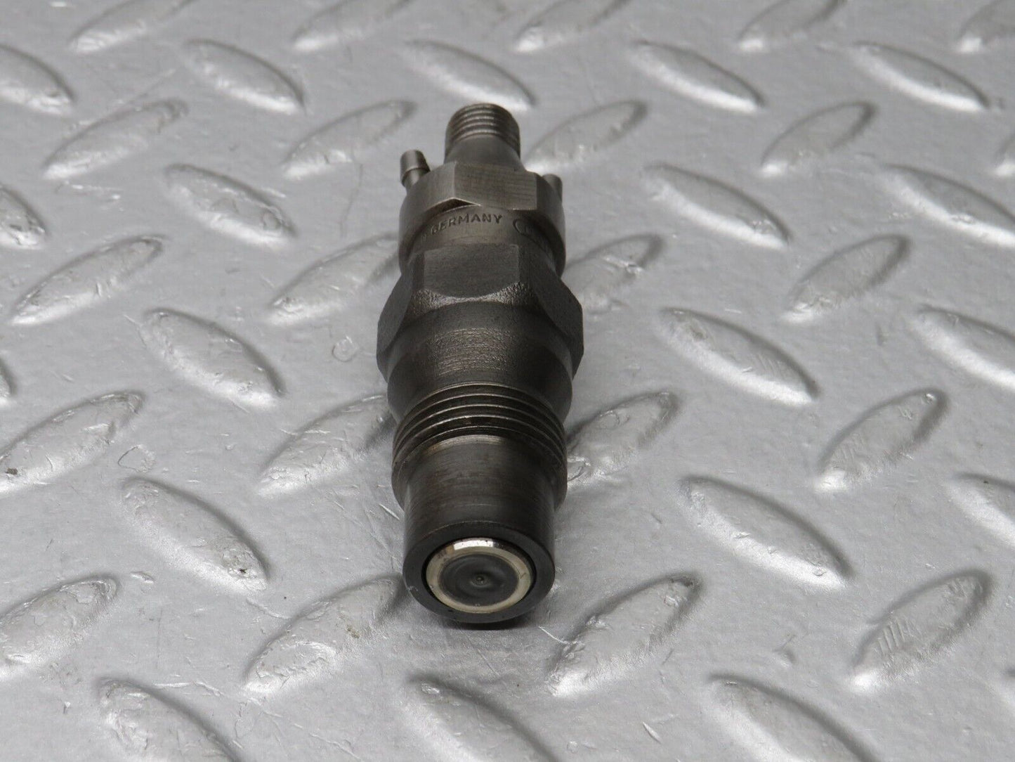 35891 Mercedes-Benz 240D OM616.912 Diesel Fuel Injector Bosch KCA30S35/4
