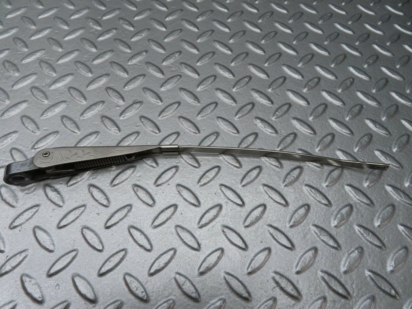 12800 Mercedes-Benz W111 220SE Wiper Arm Right Side
