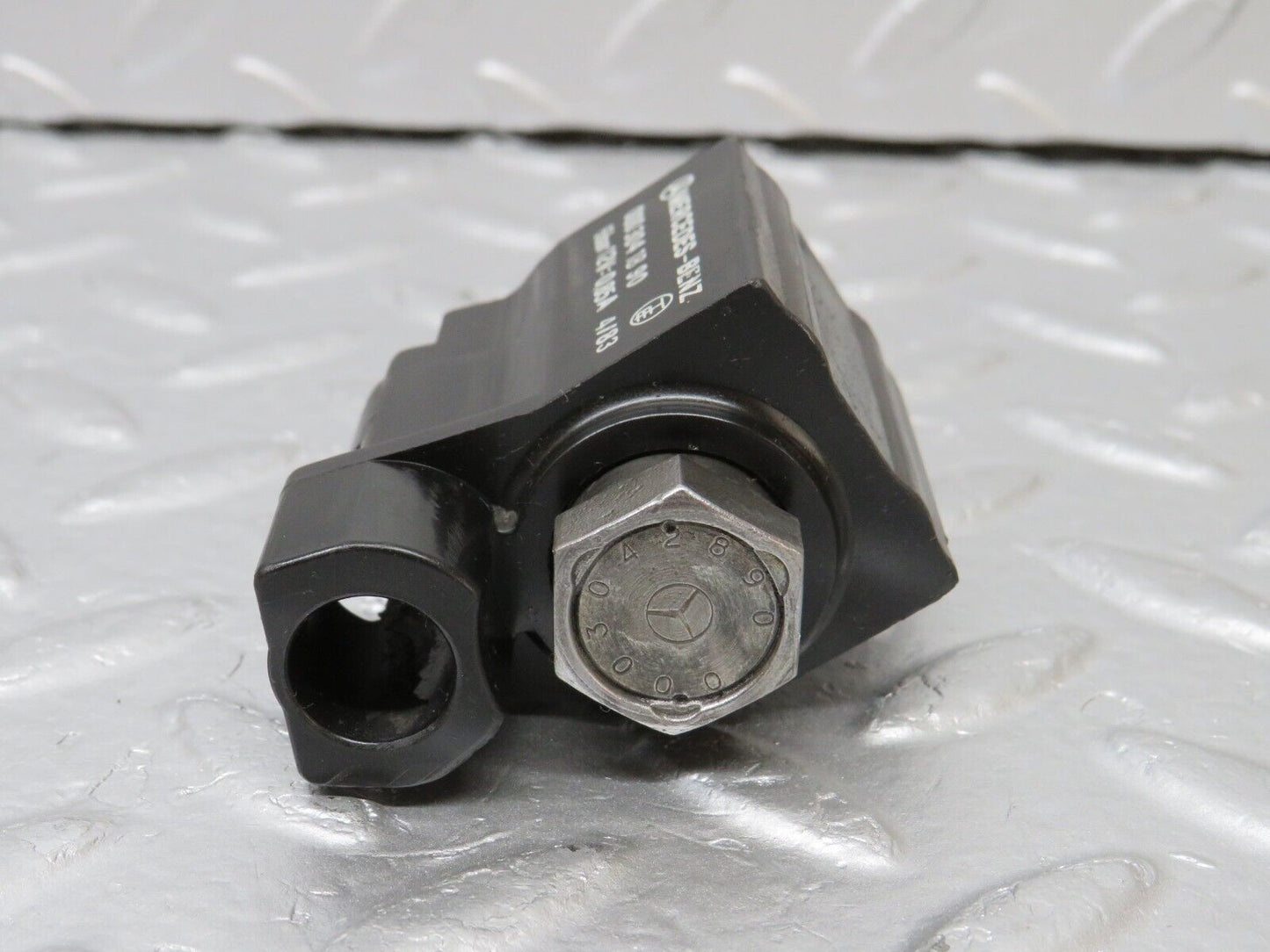 34574 Mercedes-Benz C126 380SEC Automatic Gearbox Solenoid 722.310 0003041890