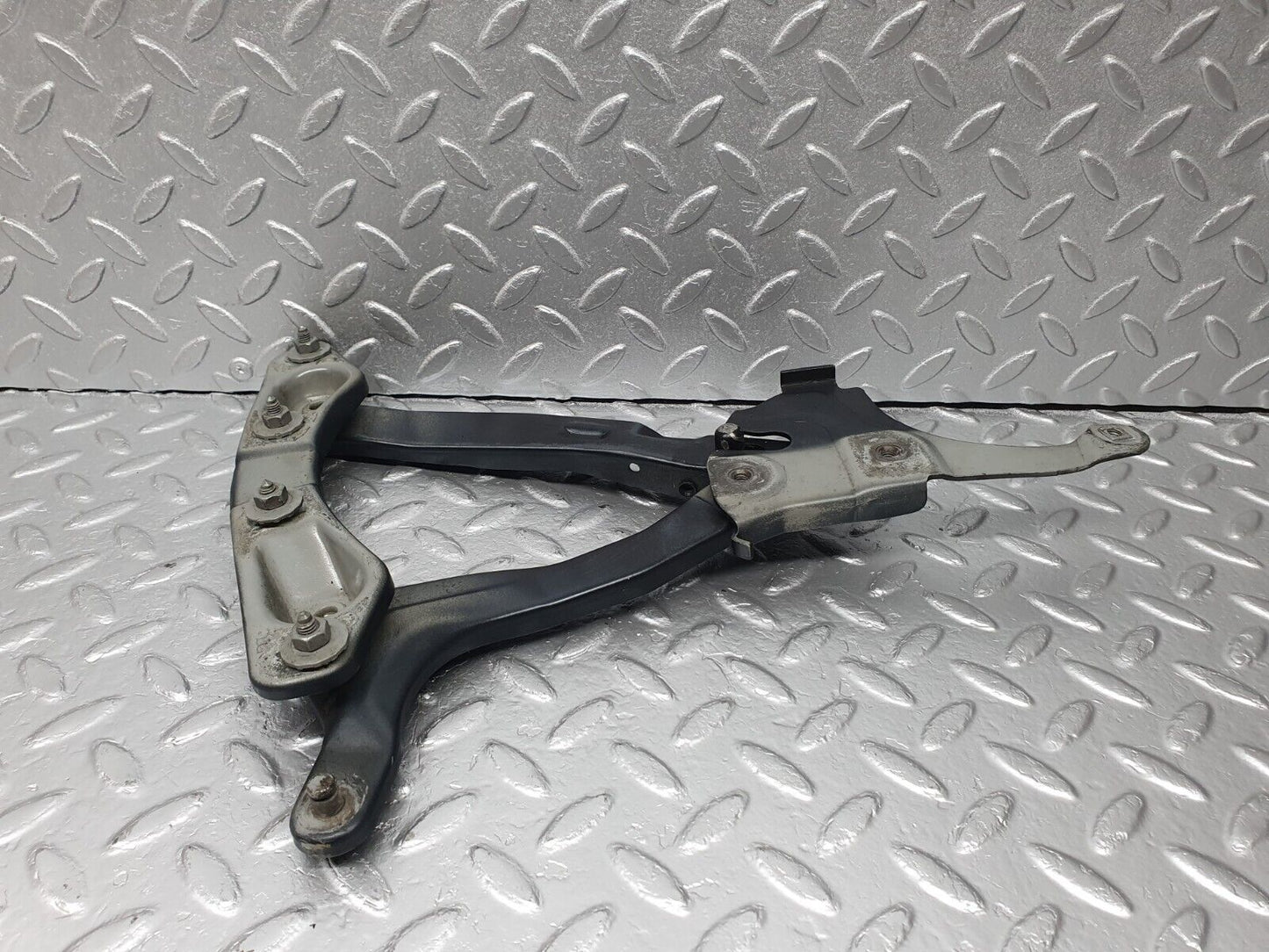 41874 Mercedes-Benz W202 C200 Bonnet Hinge Left Side 2028800128