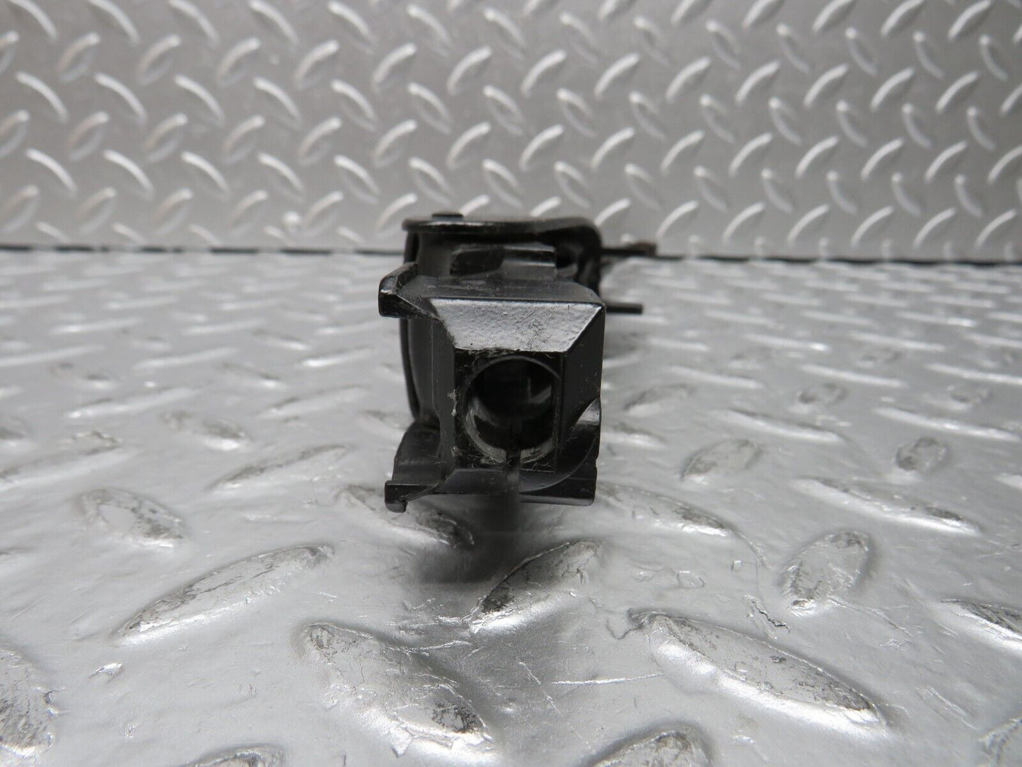 31495 Mercedes-Benz S124 220TE Wagon Wiper Arm Bosch