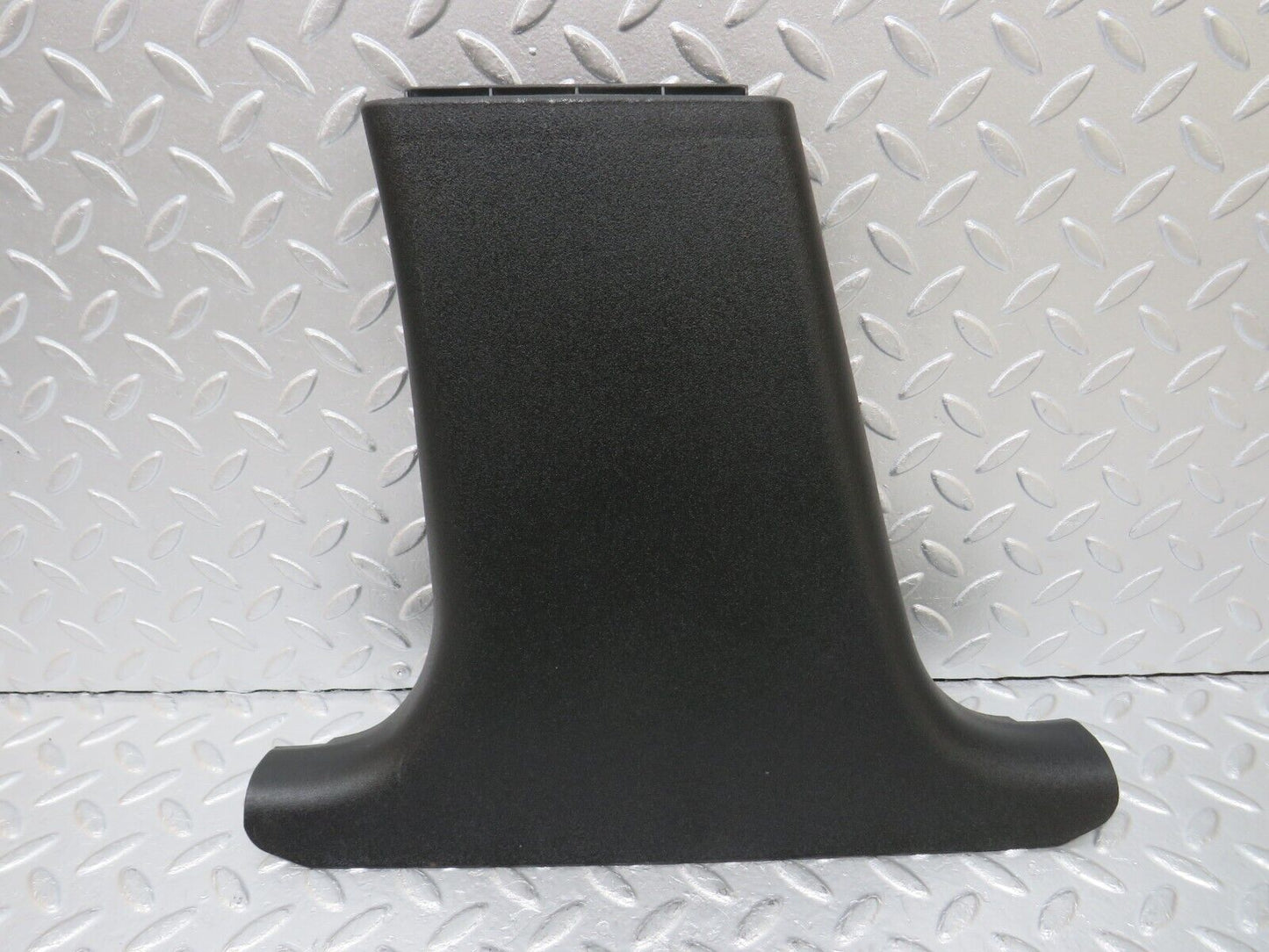 34799 Mercedes-Benz W210 320E B Pillar Bottom Cover Left 2106902130 2106920122