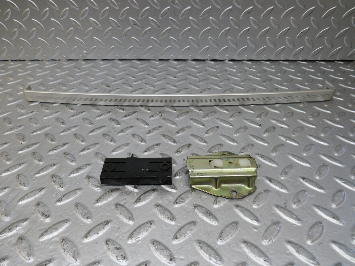 26097 Mercedes-Benz W116 450SE Rear Right Window Channel