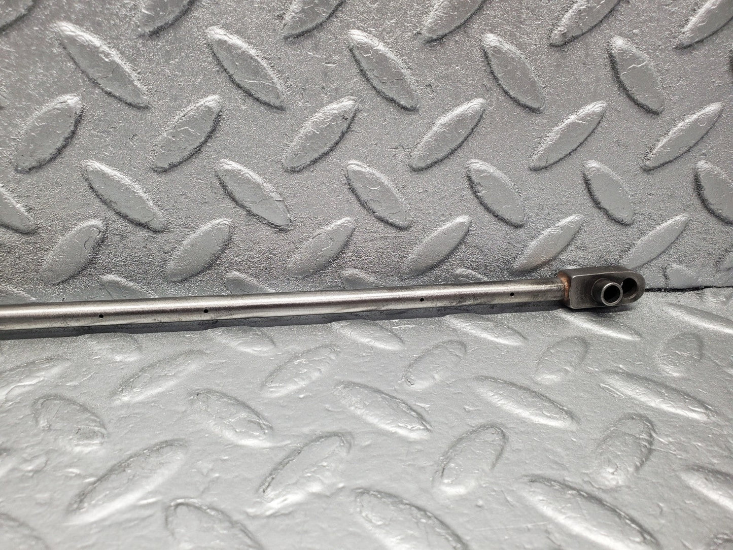 W112 camshaft oil tube used OEM