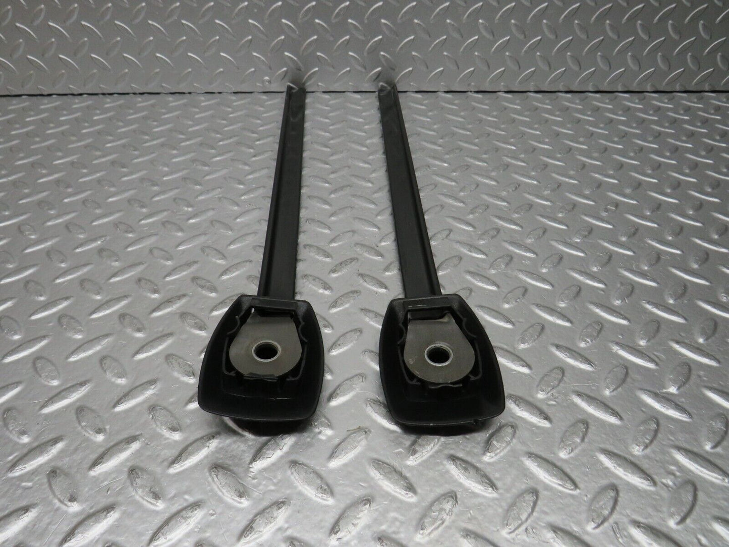 30366 Mercedes-Benz W124 230E Seat Belt Runner Pair 1249193520