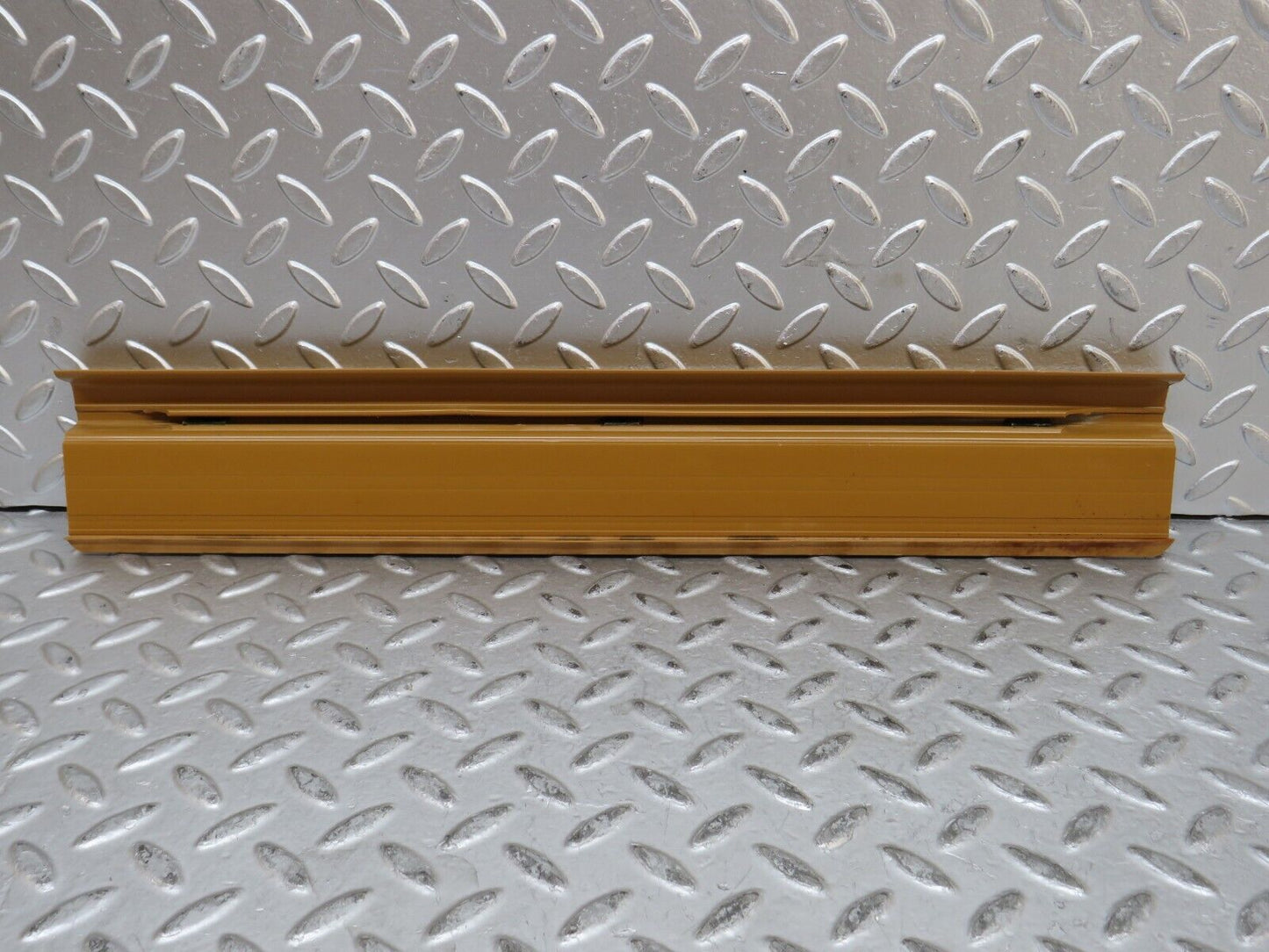 28556 Mercedes-Benz W123 230E Rear Right Door Sill Trim Palomino