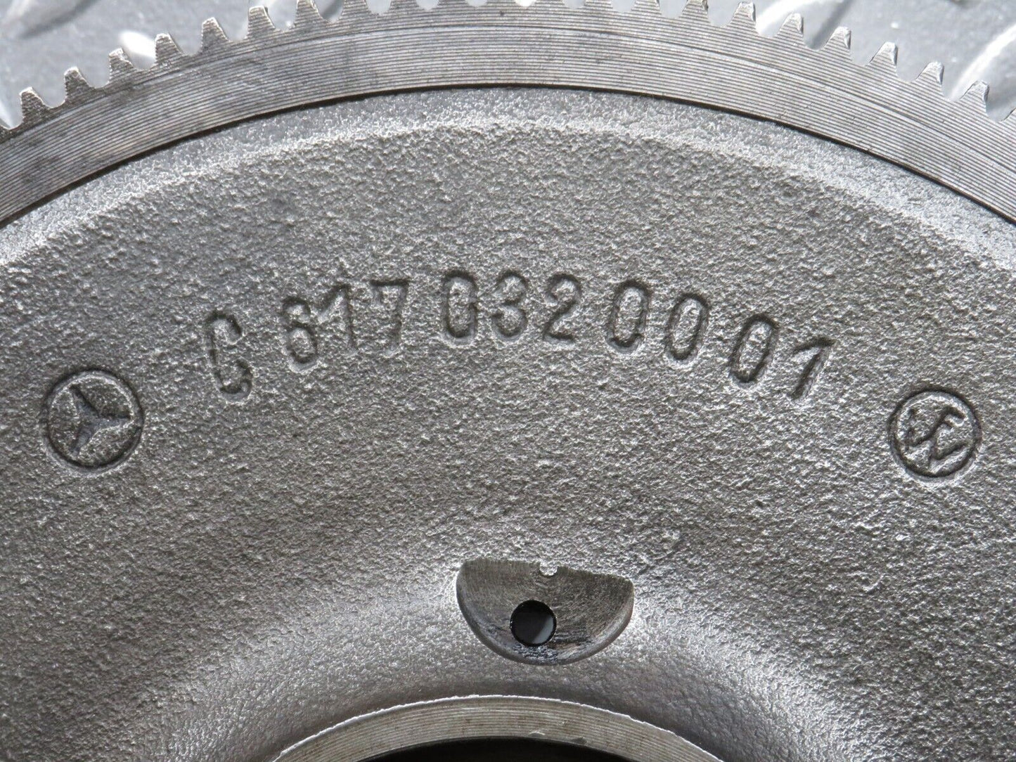 32882 Mercedes-Benz W123 300D Flywheel Starter Ring Manual Gearbox 6170320001