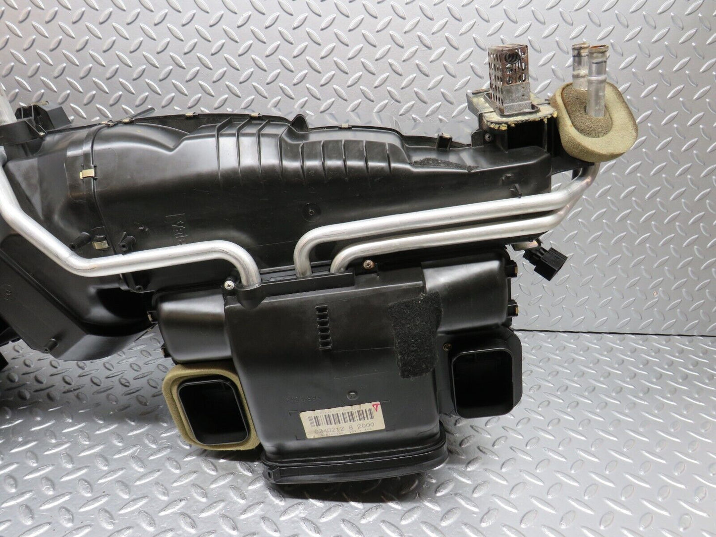 33444 Mercedes-Benz W202 C180 Heater Box Blower Housing Valeo 2028300362